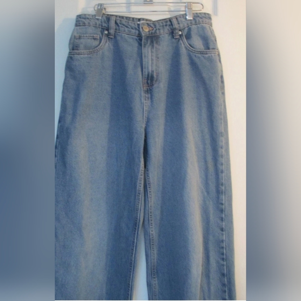 Refuge Jeans Women's Loose Leg Size 5 - Preowned, Mint Condition